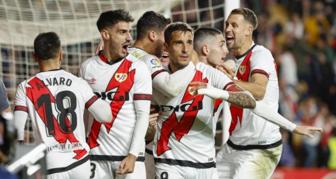 «Κολύμπι» σε ρηχά σκορ για τη Βαγιεκάνο πριν από την ΑΕΚ «Κολύμπι» σε ρηχά σκορ για τη Βαγιεκάνο πριν από την ΑΕΚ