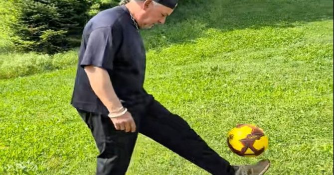 Ιταλία: Έκανε ντεμπούτο στο TikTok ο θρύλος Ρομπέρτο Μπάτζιο και έγινε viral μέσα σε λίγες ώρες