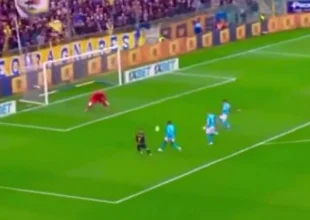 Πάρμα – Νάπολι: Ο Στρεφέτσα με υποδειγματικό πλασέ άνοιξε το σκορ στα 33 δευτερόλεπτα