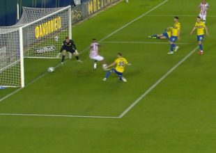 Παναιτωλικός – Πανσερραϊκός: Μαγεία Τεϊσέιρα, σκόραρε με τακουνάκι για το τρίτο γκολ των λιονταριών