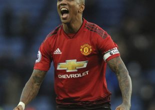 Τέλος εποχής: Ο Άσλεϊ Γιανγκ ανακοίνωσε ότι σταματάει την ποδοσφαιρική του καριέρα