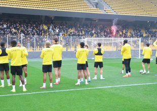 Παροξυσμός στη Νέα Φιλαδέλφεια – Ντόπα από 4.000 ΑΕΚτζήδες ενόψει Ολυμπιακού (VID)