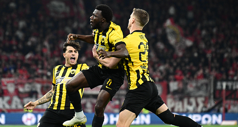 Πρωταθληματικό «διπλό» στο Καραϊσκάκη για την ΑΕΚ – Ισοπέδωσε τον Ολυμπιακό!