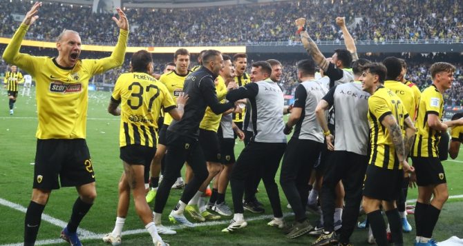 Αποθέωσε Βίντα ο Ζήκος: «Ένας απ’ τους λόγους που η ΑΕΚ θα είναι πρωταθλήτρια προσεχώς! (ΦΩΤΟ)