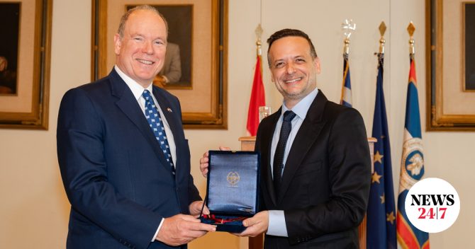 Το Μετάλλιο του Δήμου Αθηναίων στον πρίγκιπα Αλβέρτο Β’ του Μονακό