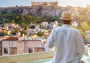 ΣτΕ: Νέο πρόστιμο 10.000 ευρώ στο COCO-MAT για τη μη κατεδάφιση των