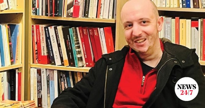 Γιάννης Μπρούζος: Πέθανε ο εκπαιδευτικός και συγγραφέας του βιβλίου “24 γράμματα στον γιο μου”