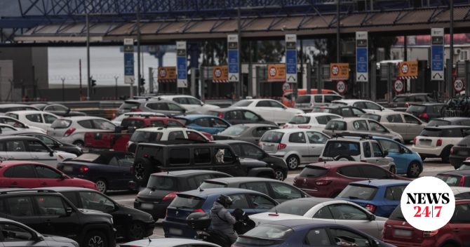 Αττική: Πάνω από 660.000 οχήματα έφυγαν τις ημέρες του Πάσχα