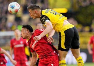 Bundesliga: Άνετη η Ντόρτμουντ επέστρεψε στις νίκες, έχασε την ευκαιρία η Στουτγκάρδη να εδραιωθεί στην τετράδα