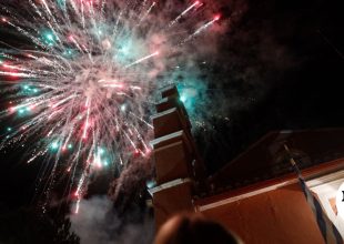 Μαγνησία: Ιερέας διέκοψε την Ανάσταση λόγω των πυροτεχνημάτων