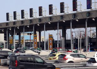 Ουρές χιλιομέτρων κατά την επιστροφή των εκδρομέων του Πάσχα