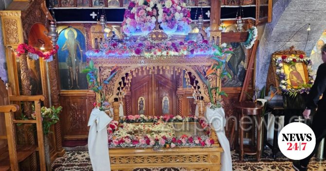 Χανιά: Ο επιτάφιος που έγινε viral – ‘Εβαλαν λαμπάκια led στον τρούλο του