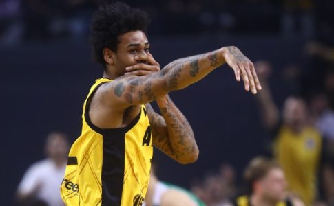 Ο Γκρεγκ Μπράουν στο ΑΕΚ1924: «Τώρα πάμε να το σηκώσουμε!»