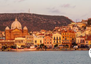 Μυτιλήνη: Αναστάσιμη θεία λειτουργία στην καθολική εκκλησία για τους Αφρικανούς πρόσφυγες