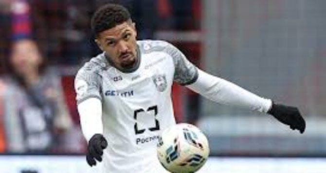 «Ενδιαφέρον της ΑΕΚ για τον στόπερ Νάθαν Γκασαμά»