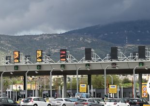 Έξοδος Πάσχα: Μποτιλιάρισμα σε Κηφισό, Αθηνών-Κορίνθου και Αττική Οδό