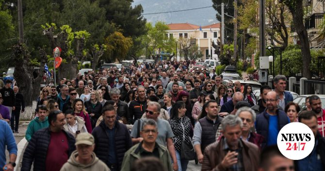 Λέσβος: Νέος αποκλεισμός του λιμένα, με φόντο την αυριανή συνάντηση