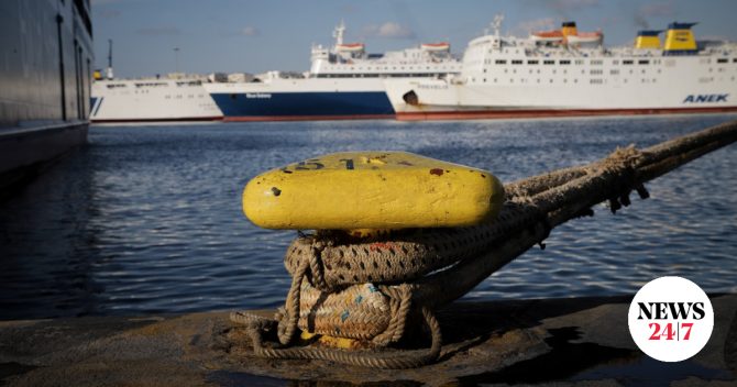 Κακοκαιρία: Δεμένα τα πλοία σε πολλές περιοχές λόγω ισχυρών ανέμων