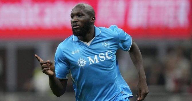 Νάπολι: Ο Λουκάκου γύρισε στην Ιταλία και είναι έτοιμος για το ραντεβού με Κόντε, που θα κρίνει το μέλλον του στους παρτενοπέι