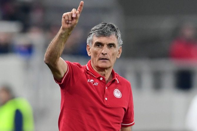 Ολυμπιακός: Το κλειστό γκρουπ των παικτών του Μεντιλίμπαρ που εμπιστεύθηκε και έχει μάθει να πορεύεται