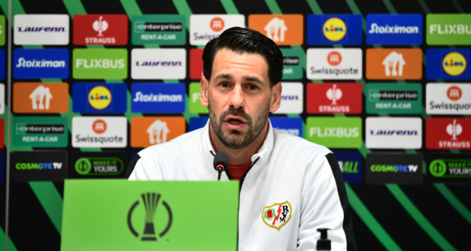 Μπατάγια: «Ν’ απολαύσουμε την ατμόσφαιρα, έχει υποχωρήσει το πρήξιμο»