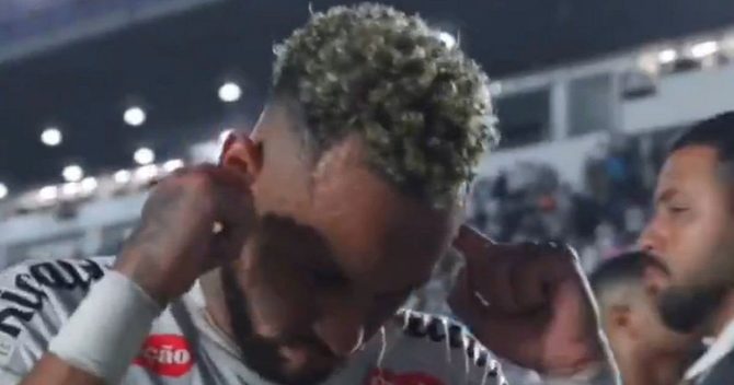 Νεϊμάρ: Άποδοκιμάστηκε από τους οπαδούς της Σάντος και έκλεισε τα αυτιά του για μην τους ακούει