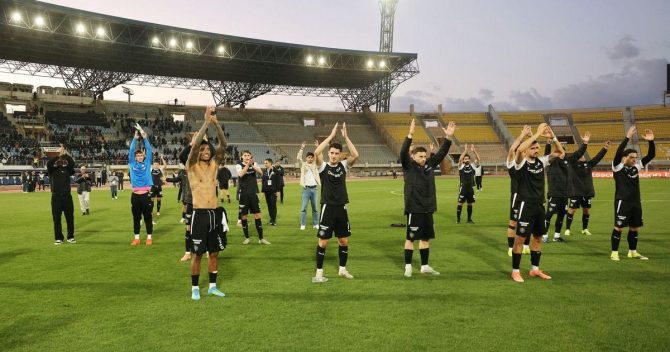 ΟΦΗ: Γιορτινή ατμόσφαιρα στο Παγκρήτιο, αποθεώθηκε