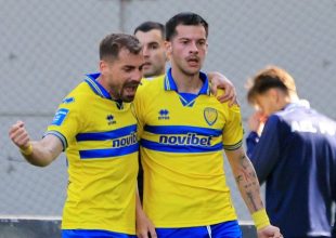 ΑΕΛ Novibet – Παναιτωλικός 1-2: Με υπογραφή Άλεξιτς τα “καναρίνια” έφυγαν με το διπλό από τη Λάρισα