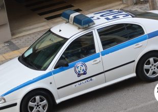 Σταυρούπολη: Επιτέθηκε με γυαλί στον συγκάτοικό του και τον τραυμάτισε στον θώρακα