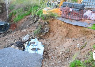 Κατεδαφίστηκαν 21 αυθαίρετα κτίσματα εντός του ρέματος Πικροδάφνης