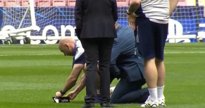 Ατλέτικο – Άρσεναλ: Η UEFA μέτρησε το μήκος του χορταριού στο Γουάντα Μετροπολιτάνο μετά από αίτημα των Λονδρέζων