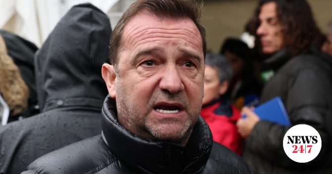 Νίκος Πλακιάς: “Αθάνατες! Όλοι φυλακή, αλήτες” φώναξε στην αίθουσα