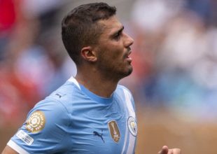 Μάντσεστερ Σίτι: Προσέφερε νέο συμβόλαιο στον Ρόδρι, σειρήνες από Ρεάλ για τον Ισπανό μέσο