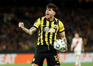 Κυριαρχία της ΑΕΚ: Τέσσερις παίκτες στην κορυφαία ενδεκάδα των προημιτελικών του Conference League