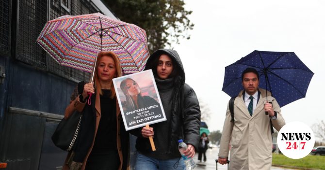 Τέμπη: Οι οικογένειες απαιτούν σεβασμό – Όσα έγιναν στη δεύτερη ημέρα της δίκης