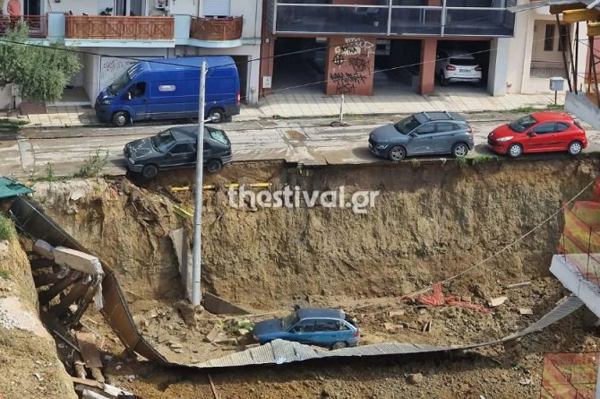 Θεσσαλονίκη: Κατέρρευσε τοιχίο στη Τούμπα – Κρέμονται ΙΧ στο κενό, ένα έπεσε σε εργοτάξιo