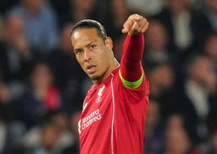 Φαν Ντάικ: “Απαράδεκτη η σεζόν μας, ουδείς μας δίνει τύχη ενόψει της ρεβάνς με την Παρί Σεν Ζερμέν αλλά πρέπει να παλέψουμε”