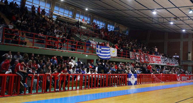 Πέντε μέρες μετά τα αίσχη στον τελικό χάντμπολ Ολυμπιακός – ΑΕΚ, ακόμη καμία τιμωρία