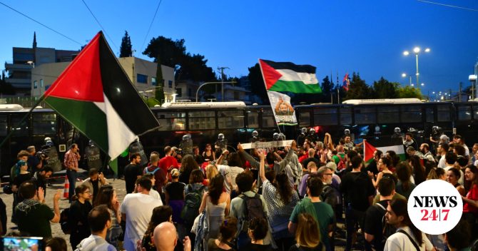 Πορεία προς την πρεσβεία του Ισραήλ – “Nα λογοδοτήσει το Τελ Αβίβ”