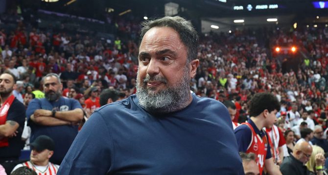 Ένταση στο Telekom Center: Επεισόδιο ανάμεσα σε Μαρινάκη και Δημητριάδη πριν τον τελικό της EuroLeague