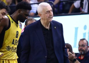 Ο Σάκοτα απάντησε στον Μίλιτσιτς για τη διαιτησία: «Έπρεπε να προκριθούμε με 2-0»
