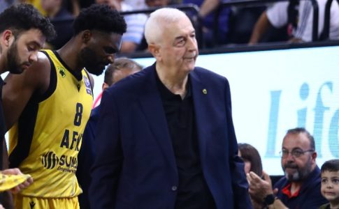 Ο Σάκοτα απάντησε στον Μίλιτσιτς για τη διαιτησία: «Έπρεπε να προκριθούμε με 2-0»