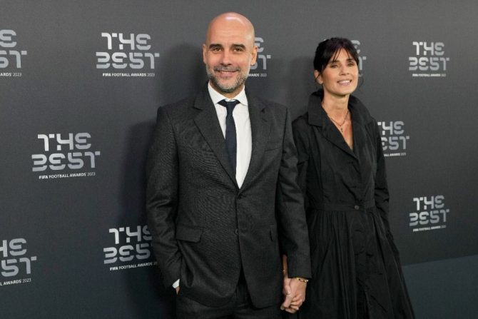 Σίτι: Η σύζυγος του Γκουαρδιόλα στάθηκε στο πλευρό του στο τελευταίο του ματς και οι δυο τους δείχνουν ξανά κοντά μετά την κρίση