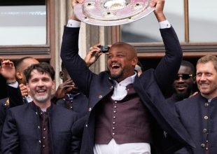 Μπάγερν: Ο Κομπανί ξέχασε την κούπα της Bundesliga στην κουζίνα του σπιτιού του και η αστυνομία την πήγε στη φιέστα
