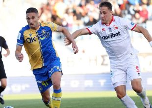 Stoiximan Super League: Τα σενάρια για τη δεύτερη ομάδα που θα υποβιβαστεί, τι θέλει ο Αστέρας Τρίπολης AKTOR και σε τι ελπίζει ο Πανσερραϊκός