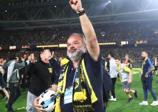 «Κάηκε» η Allwyn Arena για την Πρωταθλήτρια ΑΕΚ – Οι απίθανες στιγμές με τους πανηγυρισμούς (ΦΩΤΟ)