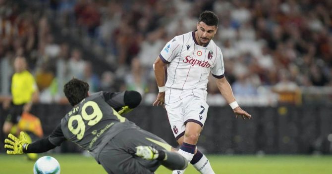 Νάπολι – Μπολόνια 2-3: Απέδρασαν οι Ροσομπλού με γκολ του Ρόου στις καθυστερήσεις