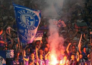 Η Σάλκε επέστρεψε στα σαλόνια του γερμανικού ποδοσφαίρου μετά από τρία χρόνια