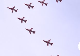 Μαχητικά στον αθηναϊκό ουρανό – Αεροπορική επίδειξη στον Φλοίσβο