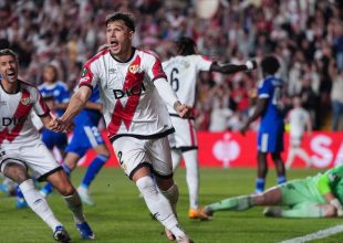 Conference League: Η Κρίσταλ Πάλας καθάρισε με 3-1 τη Σαχτάρ και κρατάει στα χέρια της την πρόκριση, με λυτρωτή Αλεμάο η Ράγιο νίκησε 1-0 τη Στρασμπούρ